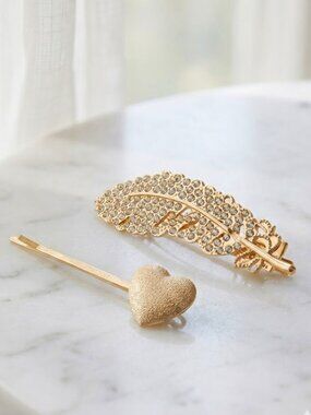 Ladies 2 Piece Feather Heart Hair Clip